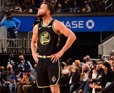 星空体育app下载-末节五号位被独行侠打爆 科尔布阵引起巨大争议