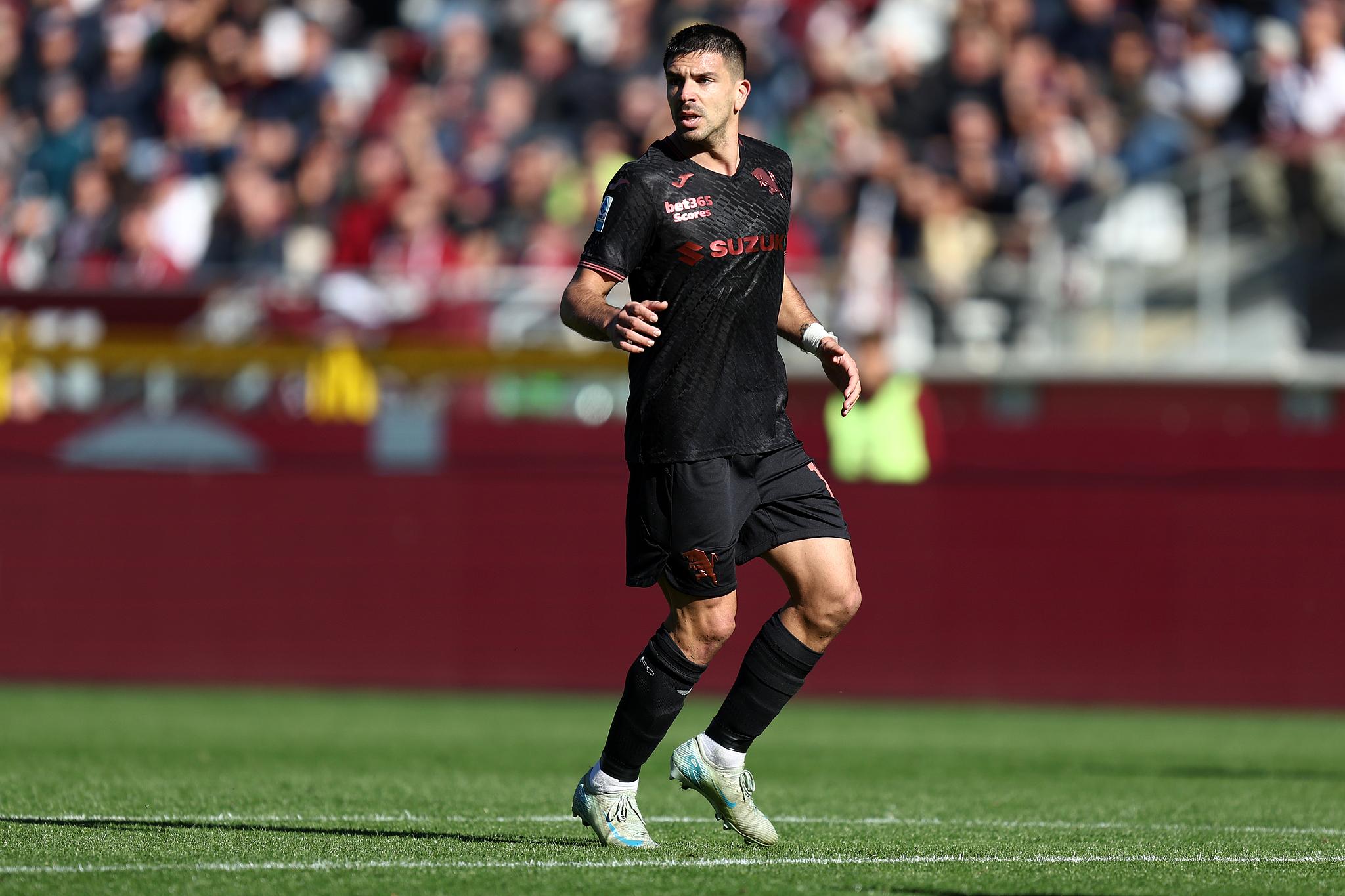 星空体育官网-西蒙尼努力恢复，都灵担忧：对阵科莫的状态