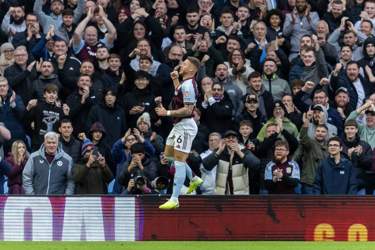 星空体育app下载-巴克利：对曼联没有拿到好结果很失望，相信这种情况不会持续下去